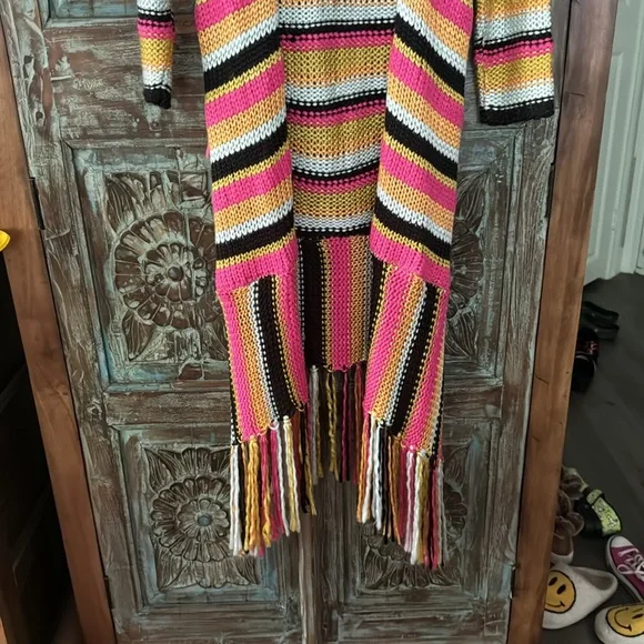 Blue B long sweater fringed cardigan. Small NWT. - Picture 5 of 6